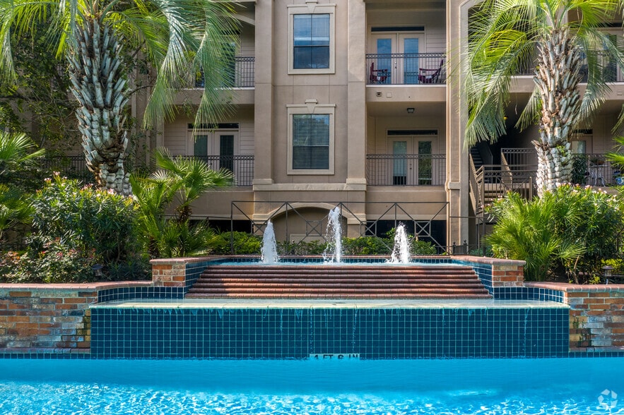 Post Oak at Woodway Houston, TX Apartment Finder