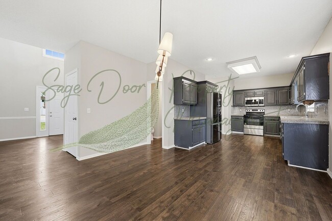 Building Photo - BEAUTIFUL HOME AVAILABLE NOW!!
