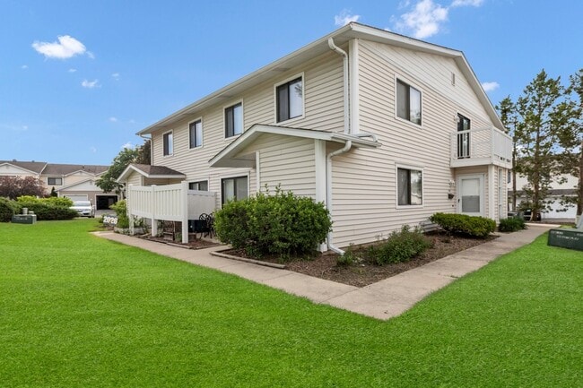 Building Photo - 707 Sunfish Point