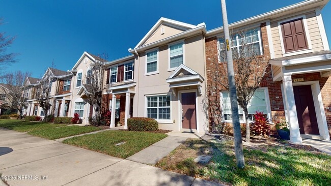 Building Photo - 8127 Summer Palm Ct