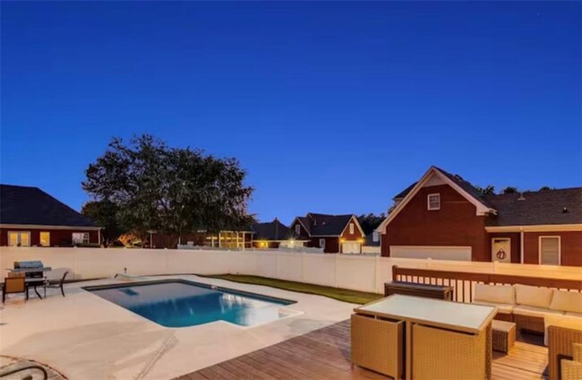 Building Photo - 1408 Aramore Dr SE
