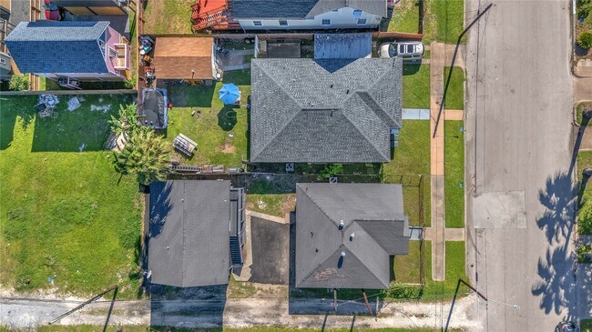 Building Photo - 2919 Avenue K