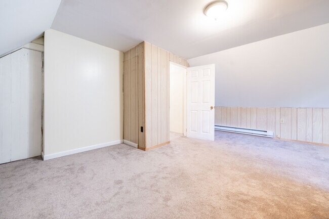 Building Photo - 54 Mowry Ave