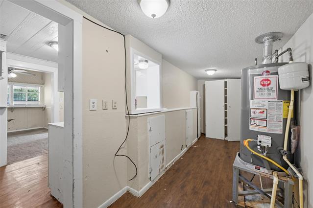 Building Photo - 1025 E Chaffin St