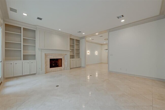 Building Photo - 109 Asbury St