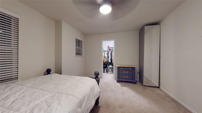 Building Photo - 14526 Chasing Bend Dr