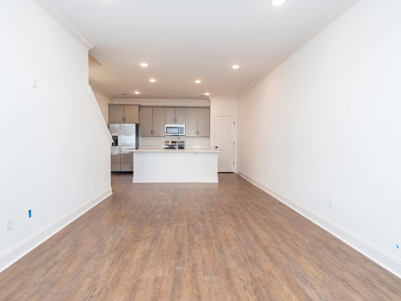 Building Photo - 637 Cottage Grv Cir