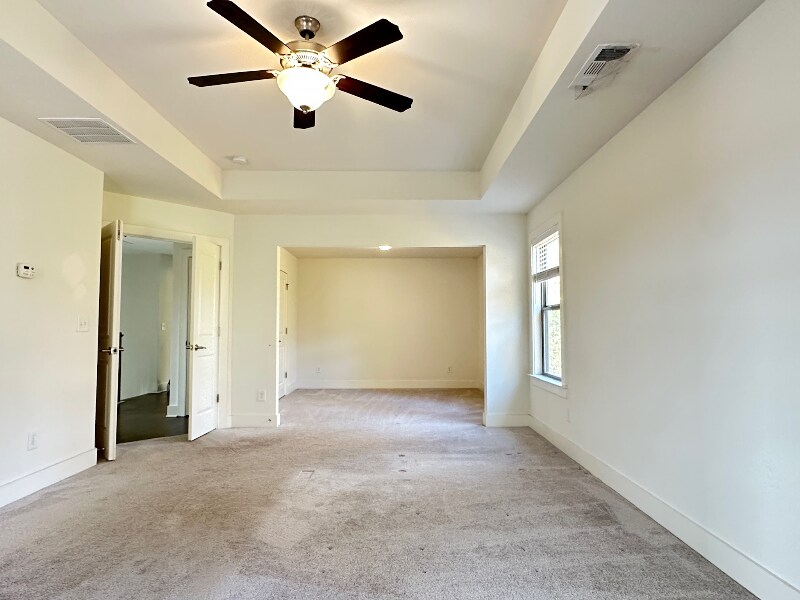 Building Photo - 987 Halletts Peak Pl