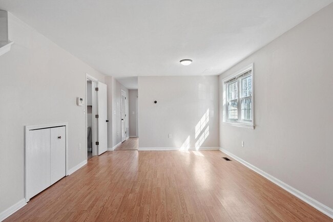 Building Photo - 9 Kennedy Dr