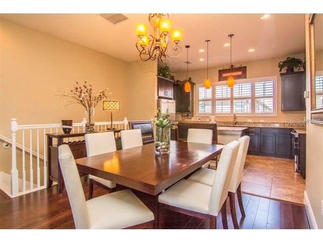 Building Photo - 4886 Yacht Club Dr