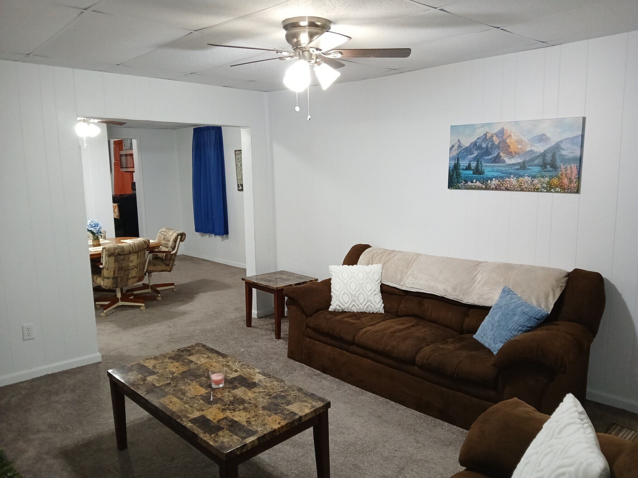 Building Photo - 2411 Spring St