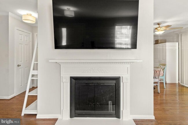 Building Photo - 19602 Labelle Ct
