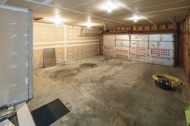 Building Photo - 1603 E 33rd Ave