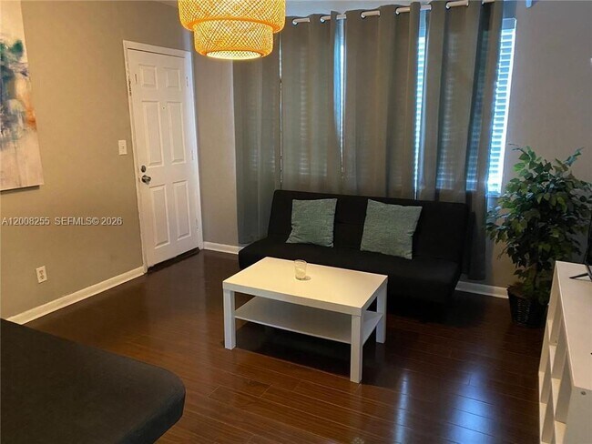 Building Photo - 375 SW 19th Ave