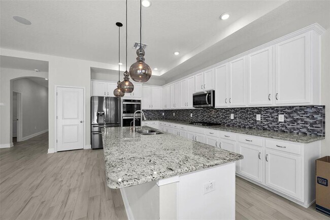 Building Photo - 21654 Billowy Jaunt Dr