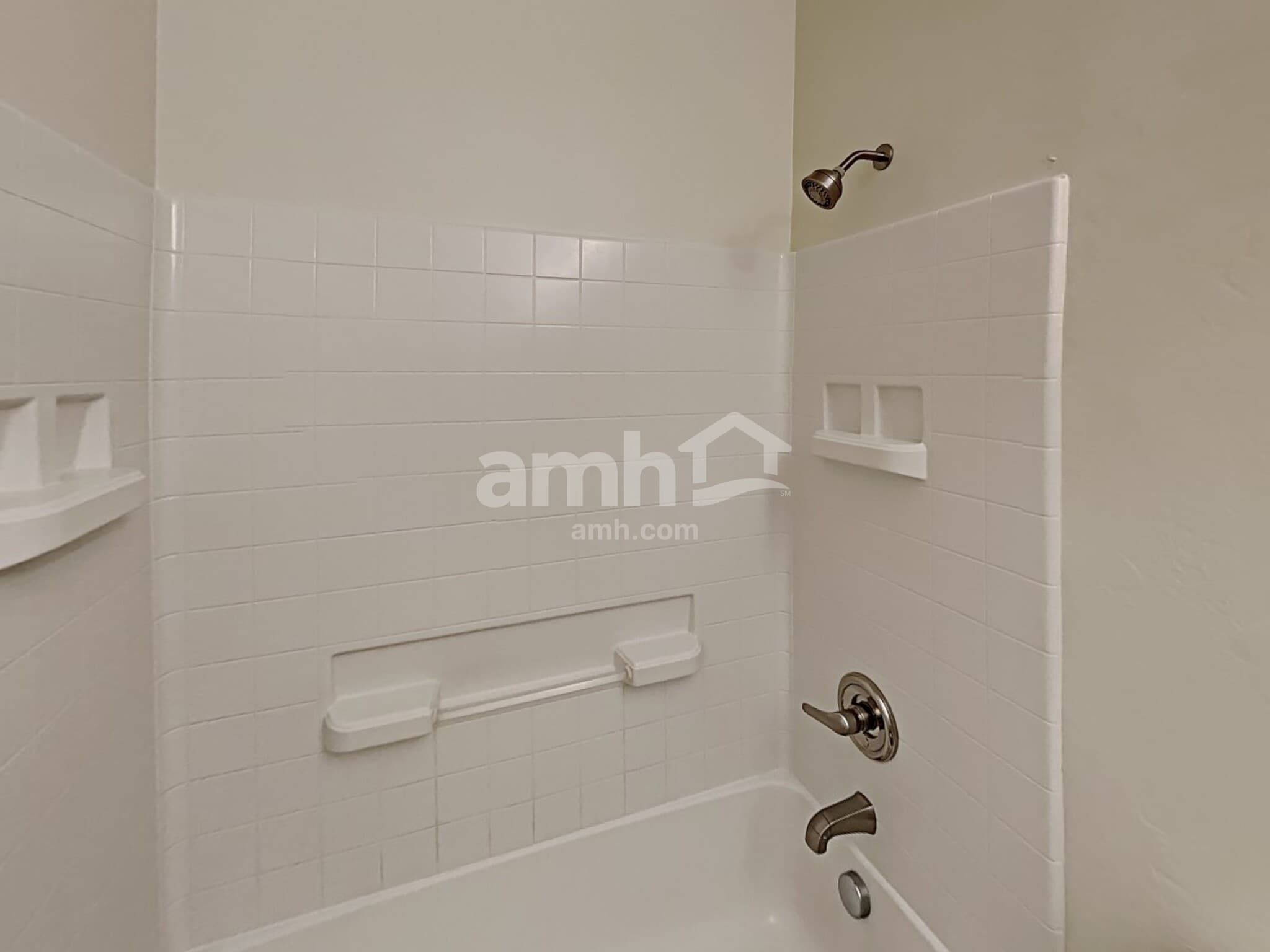 Building Photo - 221 W Vuelta Friso