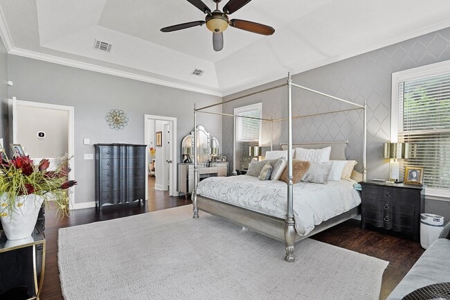 Building Photo - 500 Turnberry Ln