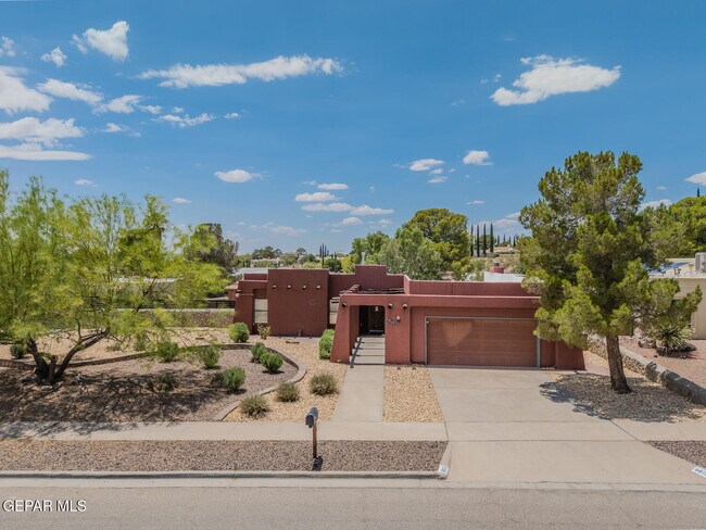 Building Photo - 6815 Villa Hermosa Dr