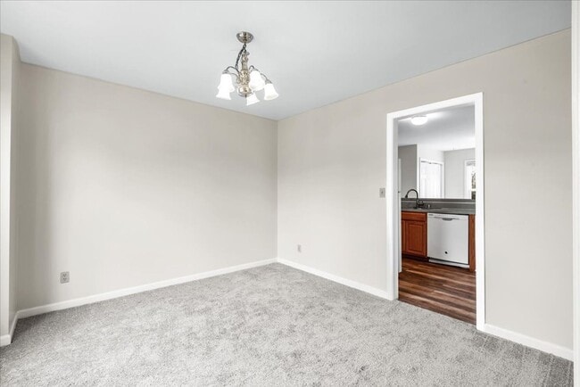 Building Photo - 10704 Live Oak Ct
