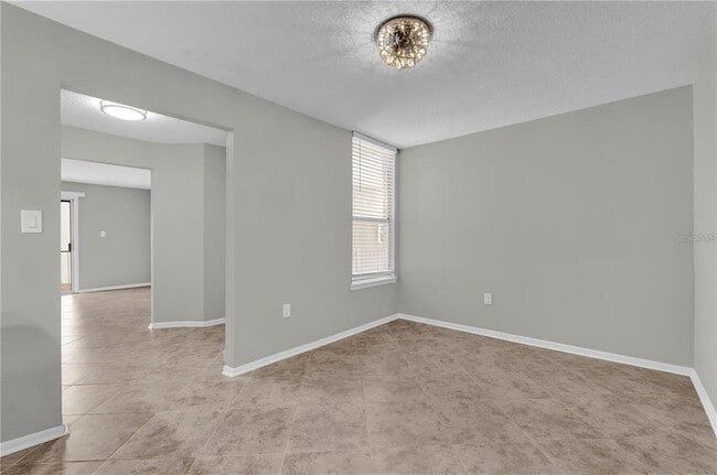 Building Photo - 514 Orange Dr