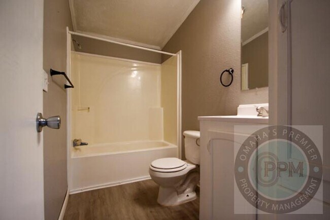 Building Photo - Discover this 3Bd/1Ba in Omaha, Ne