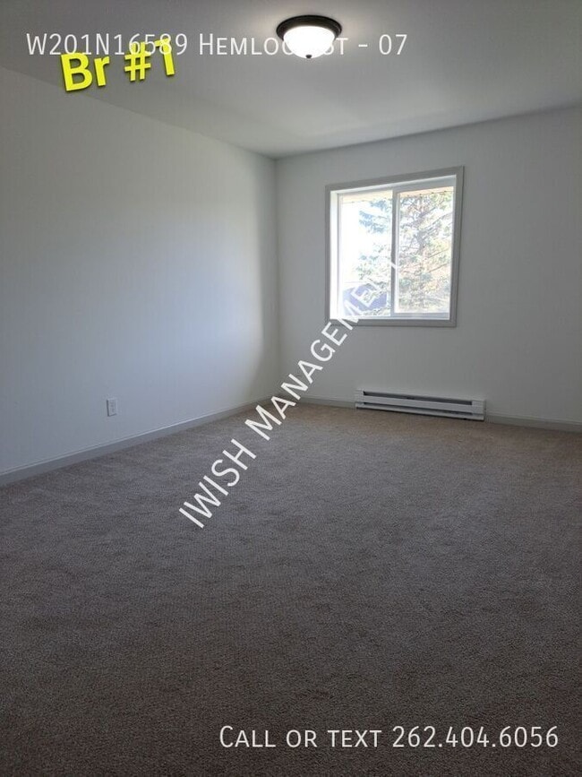 Building Photo - W201N16589 Hemlock St