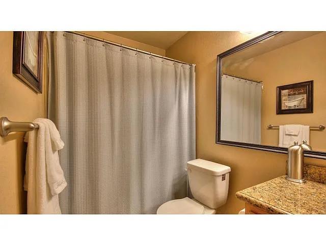 Building Photo - 2250 Monroe St