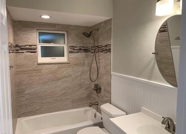 Bathroom - 819 Courtington Ln