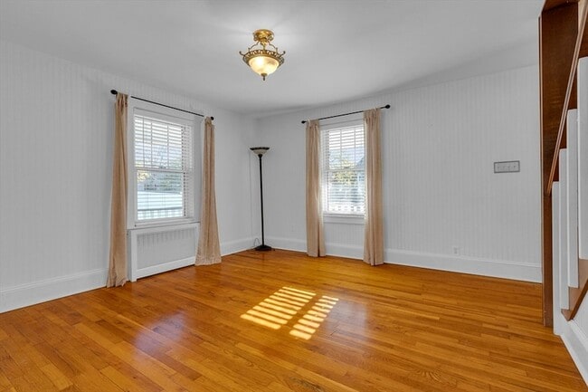 Building Photo - 2 Bellevue Ave