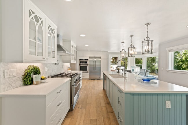 Building Photo - 6119 114th Ave NE