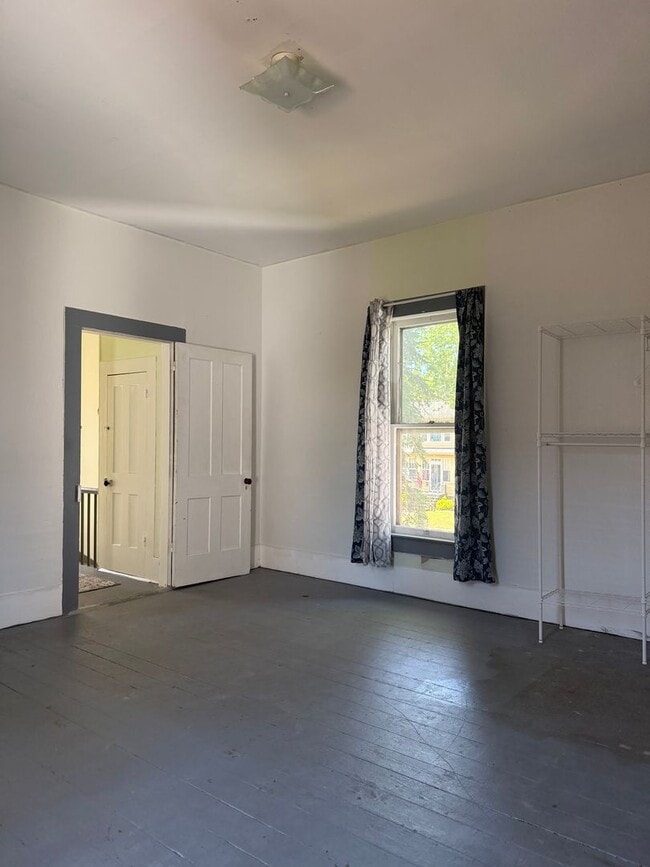 Building Photo - Big Character. Bigger Home in this 4 Bedroom-1 Bathroom charmer