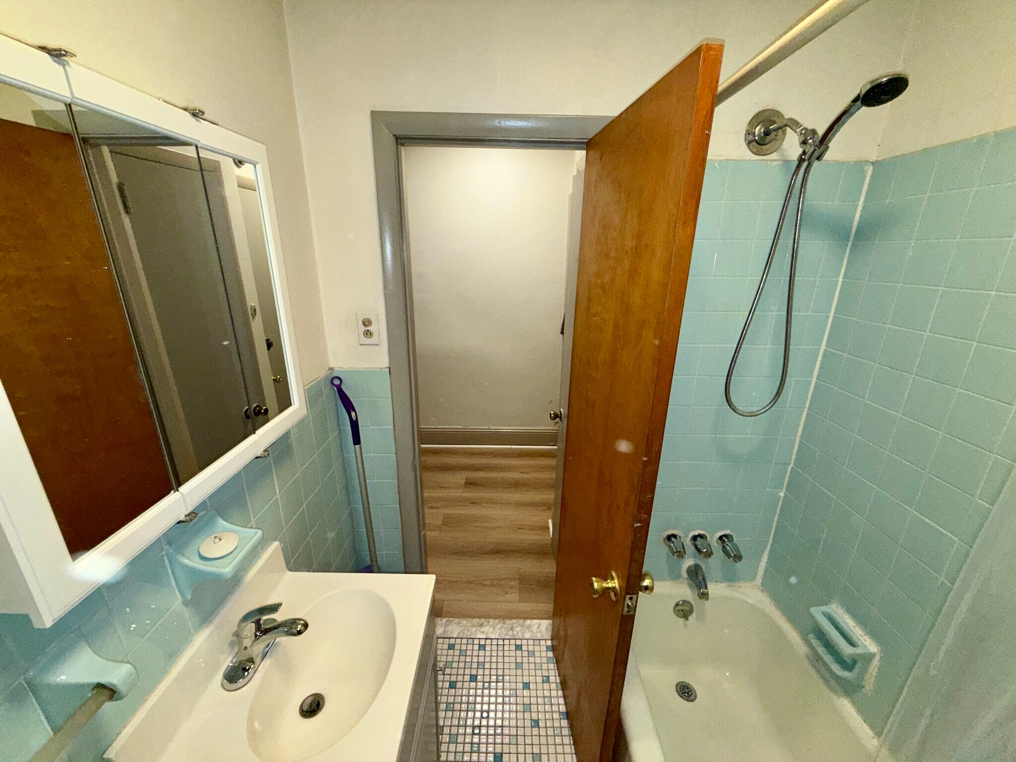 Building Photo - 157 N 21st St