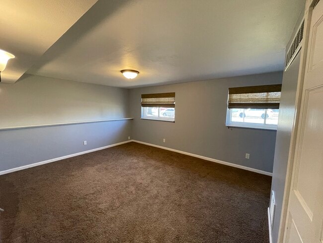 Building Photo - 144 Monterey Dr