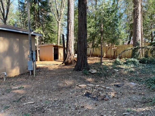 Building Photo - 2 Bedroom one bath Manufactured home on Cul De Sac