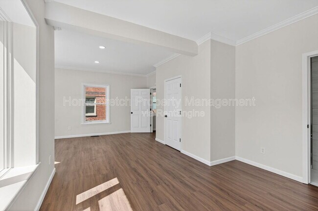 Building Photo - 4561 Laclede Ave