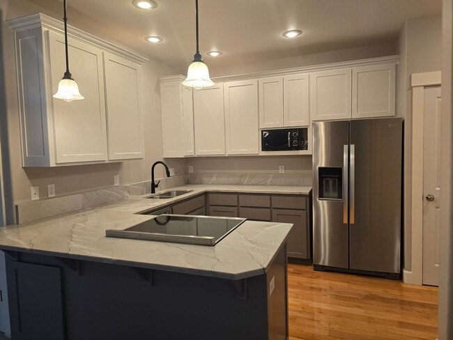 Building Photo - Live In Pine Meadow village