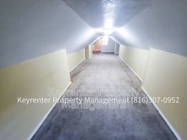 Building Photo - 1601 E 43rd St