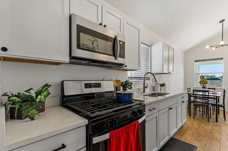 Building Photo - 3936 Tierra Arena Dr