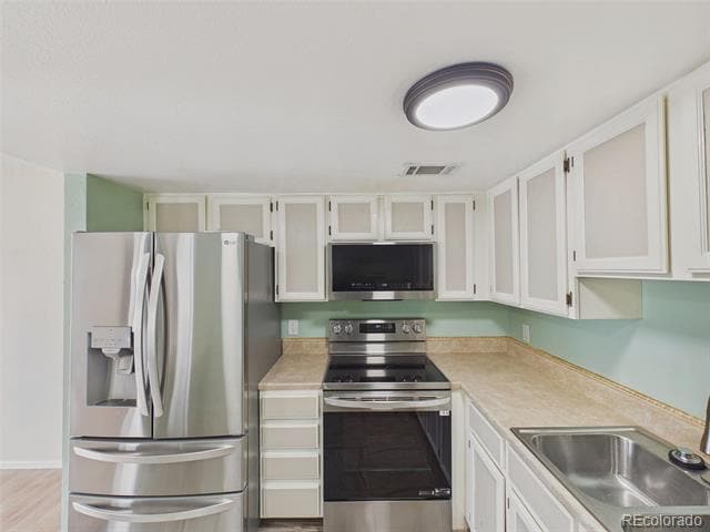 Building Photo - 12610 Elm St