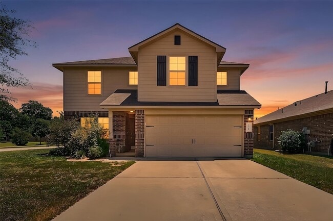 Building Photo - 23718 Water Hickory Dr