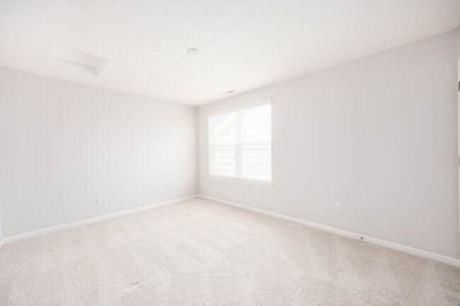 Building Photo - Updated 3-Bedroom Home with 3 Baths, Open-Concept Layout, Luxury Flooring & Bright Modern Kitchen