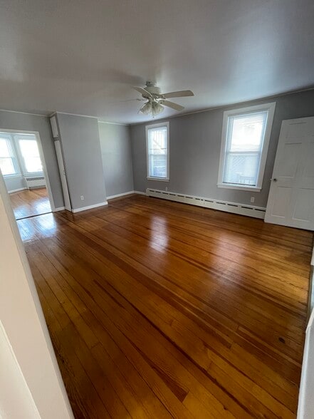 Building Photo - 24 Sharp St