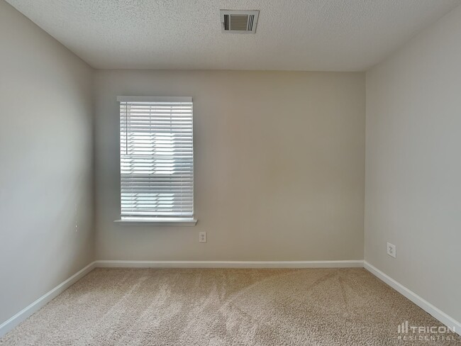Building Photo - 11588 Alicias Ct