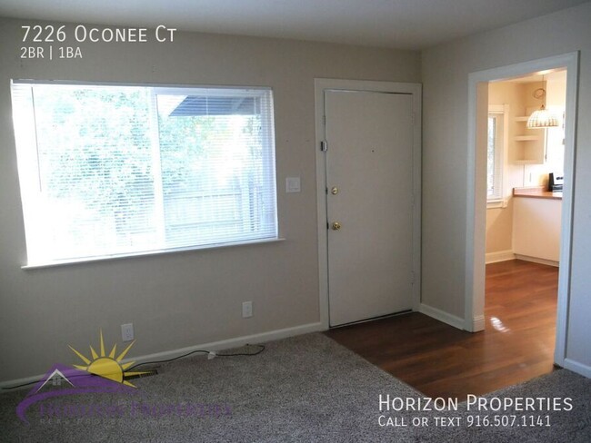 Building Photo - 2 Bed 1 Bath 827 Sq. Ft. Citrus Heights Du...