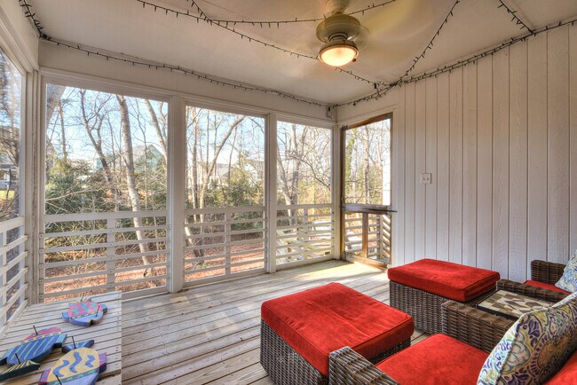 Screened Porch - 4 Melody Ct