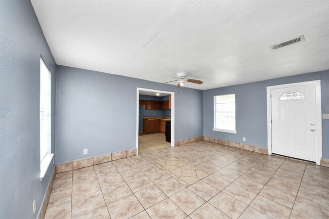 Building Photo - 13710 Brownsville St