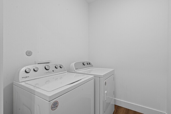 Building Photo - 3146 Lubbock Ave