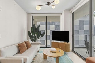 Building Photo - 11 NE 6th St