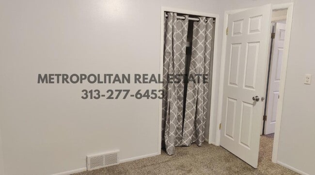 Building Photo - 6973 Chirrewa St