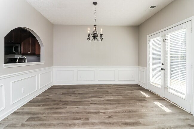 Building Photo - 7087 Littlebrook Way